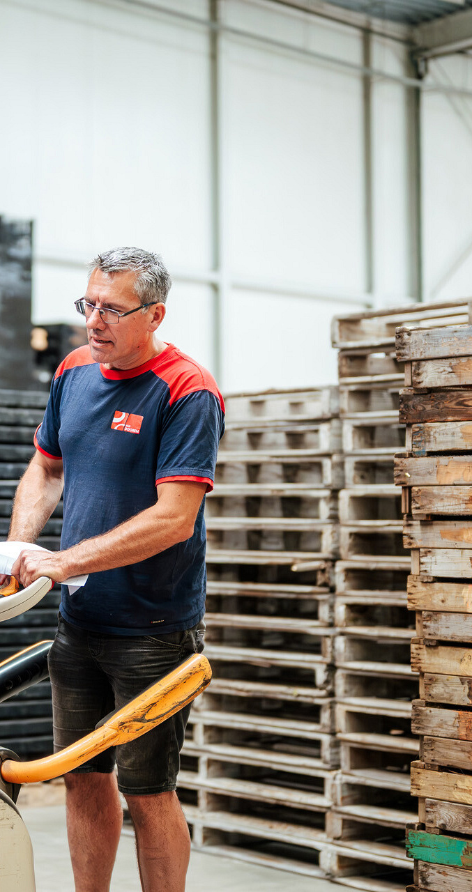 3533 lilian fotografie van dooren transport hillegom fotoshoot 2025 09 19 bewerkt.jpg?1775199621&focus=69.92 73