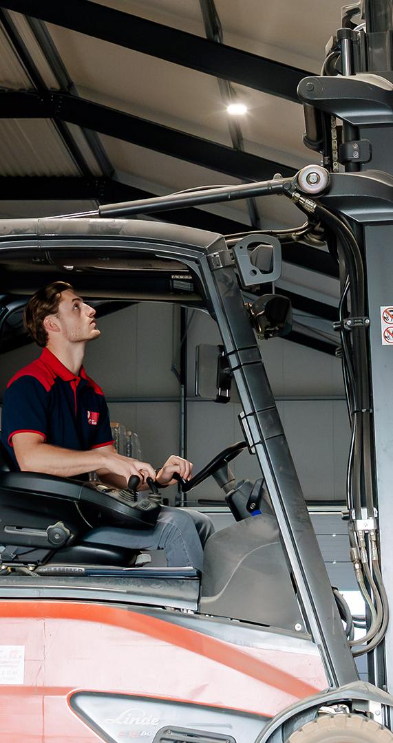 2749 lilian fotografie van dooren logistics lisse fotoshoot 2025 09 19 bewerkt website