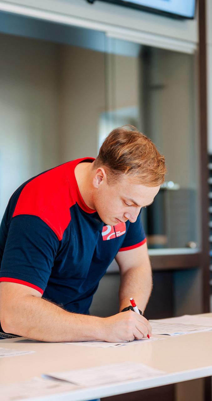 3396 lilian fotografie van dooren transport hillegom fotoshoot 2025 09 19 bewerkt.jpg?1773321973&focus=42.98 84