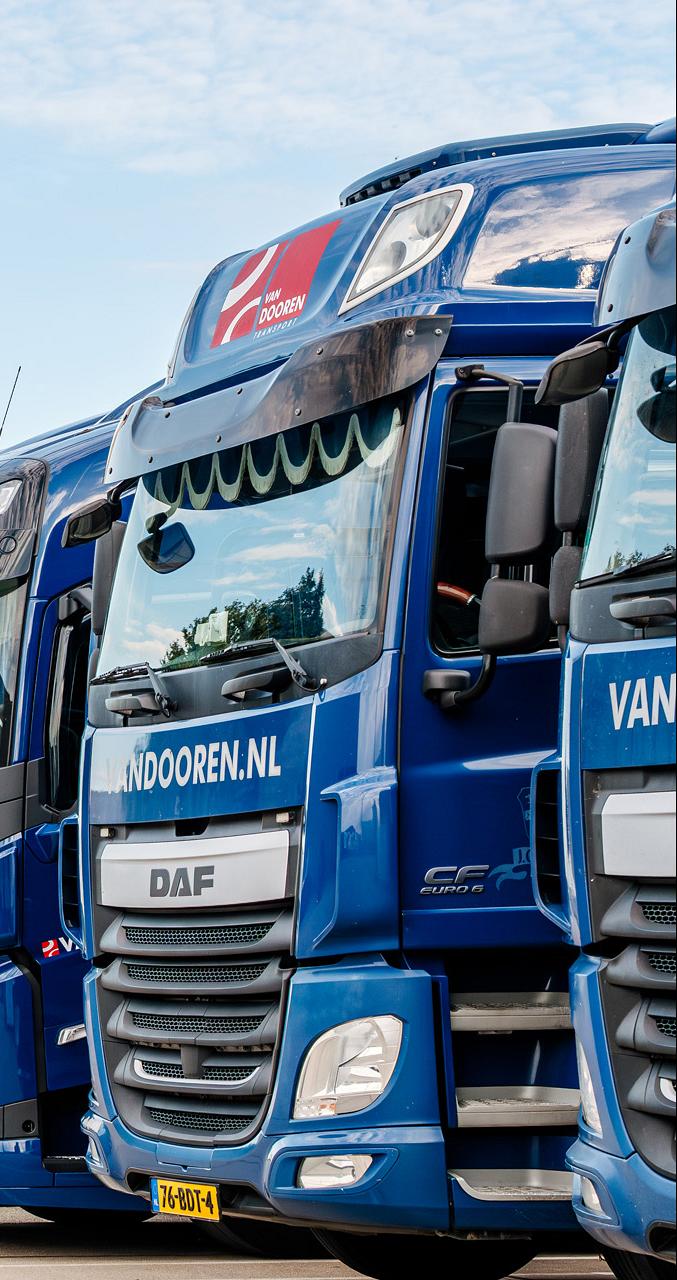 5435 lilian fotografie van dooren transport hillegom fotoshoot 2025 09 19 bewerkt.jpg?1773321987&focus=90.78 43