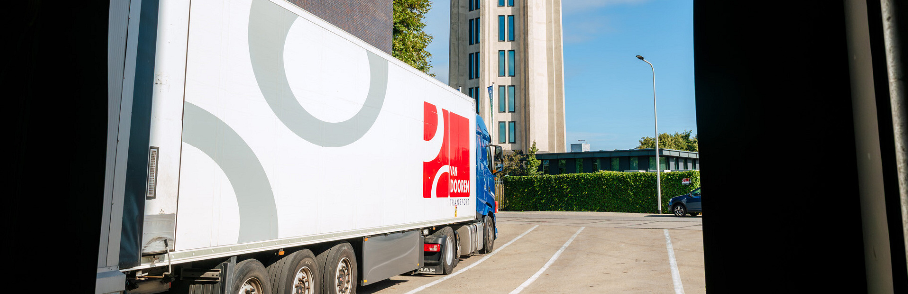 3024 lilian fotografie van dooren transport hillegom fotoshoot 2025 09 19 bewerkt.jpg?1775199559&focus=51.40 64