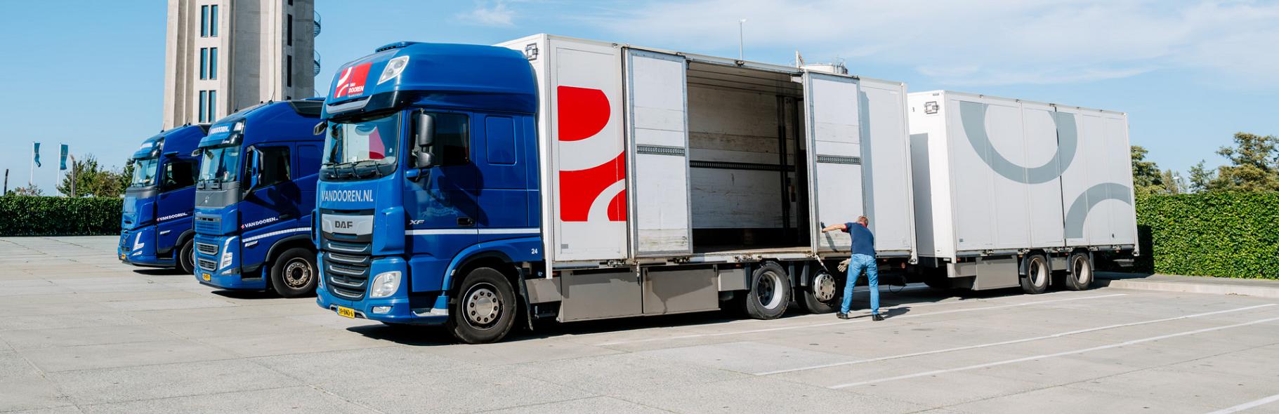 4574 lilian fotografie van dooren transport hillegom fotoshoot 2025 09 19 bewerkt.jpg?1773321866&focus=56.52 68