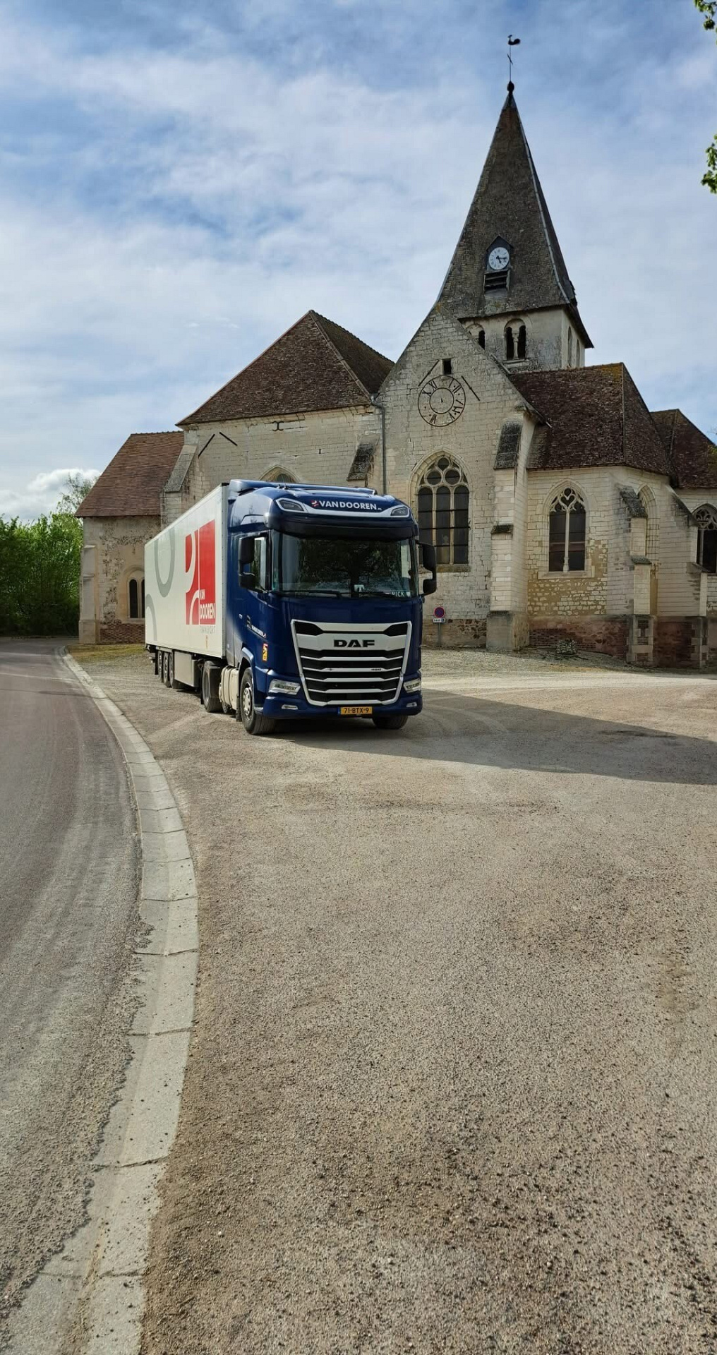 photo 03 12 2025 13 44 16