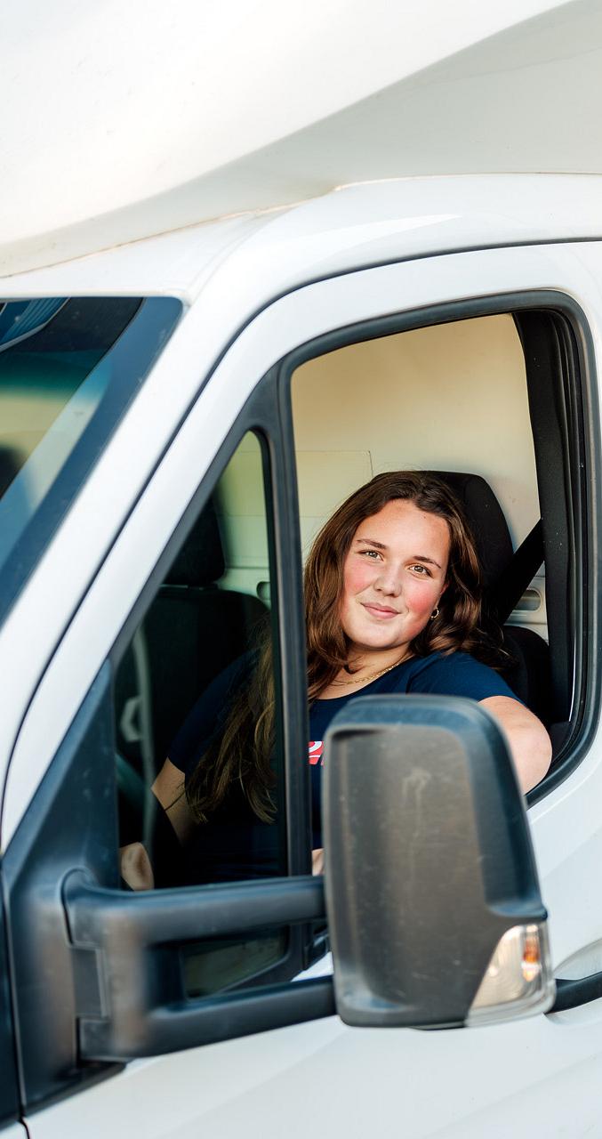 4168 lilian fotografie van dooren transport hillegom fotoshoot 2025 09 19 bewerkt.jpg?1773321883&focus=22.26 84