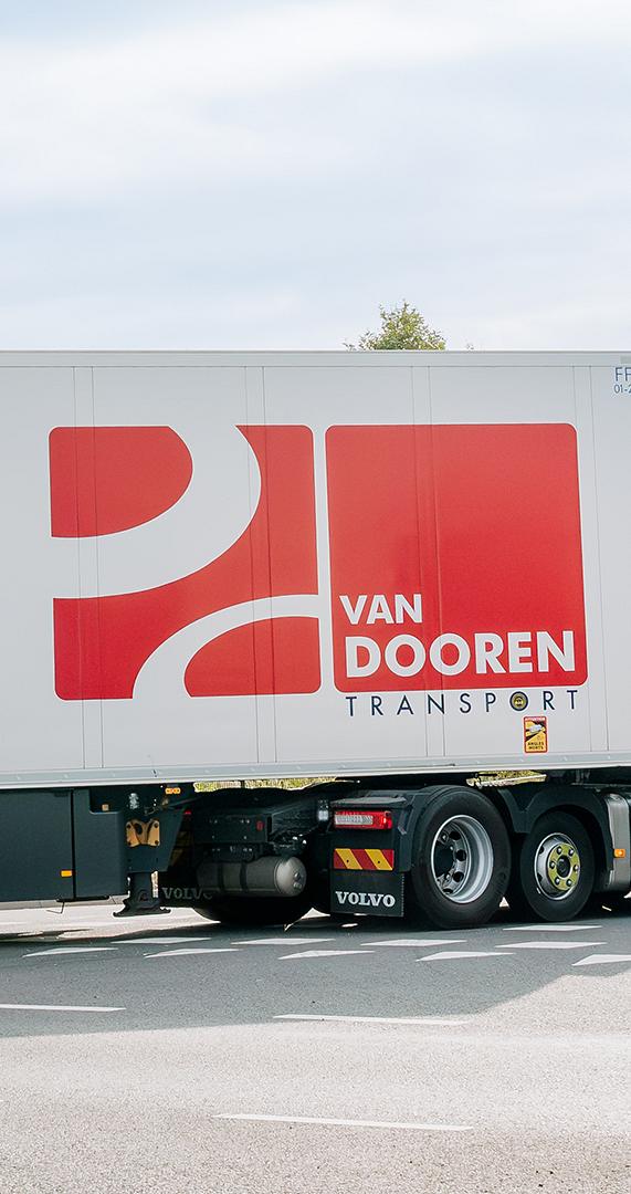 5715 lilian fotografie van dooren transport hillegom fotoshoot 2025 09 19 bewerkt website.jpg?1773321977&focus=54.55 56