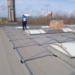 13 april 2015 - Installatie zonnepanelen dak werkplaats
